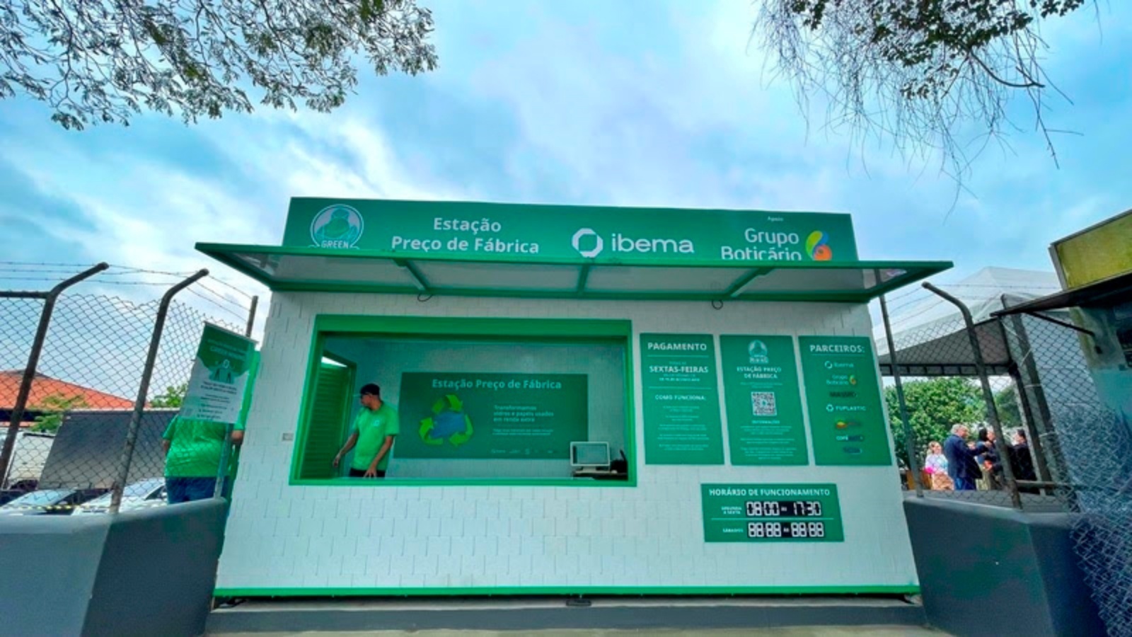 Recycled that turns into a pix, the Estação Preço de Fabrica project is launched in Embu